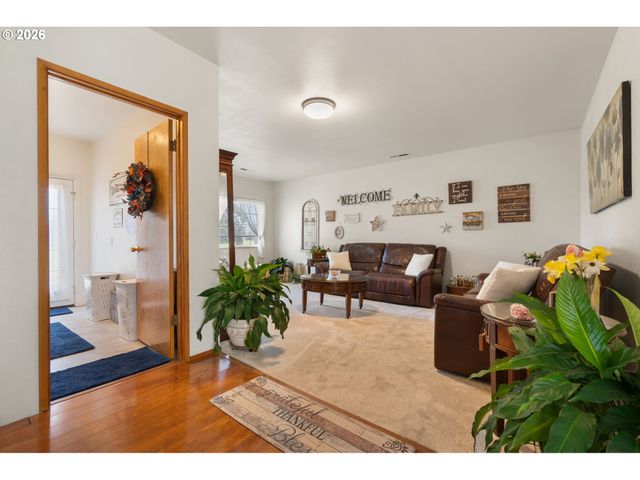 5514 H JACKSON Hwy, Toledo, WA 98591