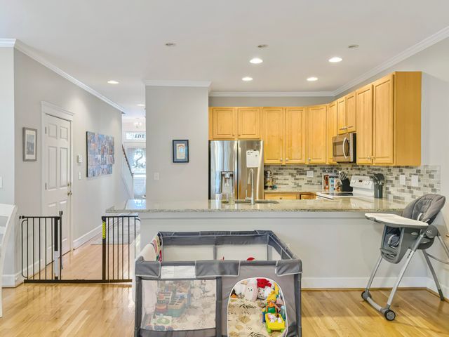 161 Etiwan Pointe Drive, Mount Pleasant, SC 29464