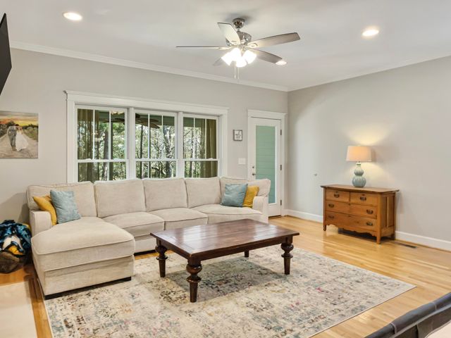 161 Etiwan Pointe Drive, Mount Pleasant, SC 29464