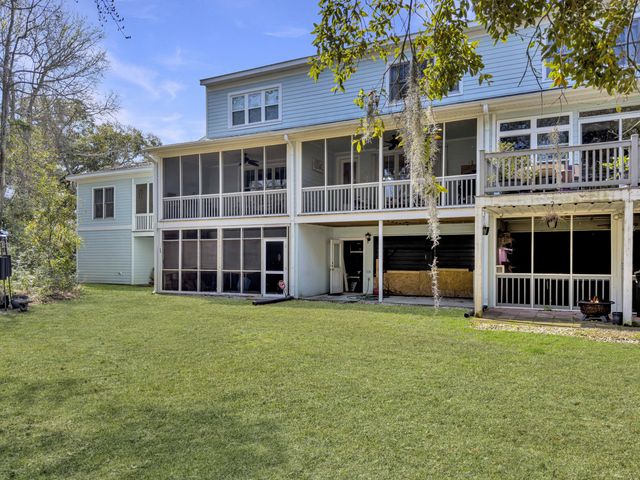 161 Etiwan Pointe Drive, Mount Pleasant, SC 29464