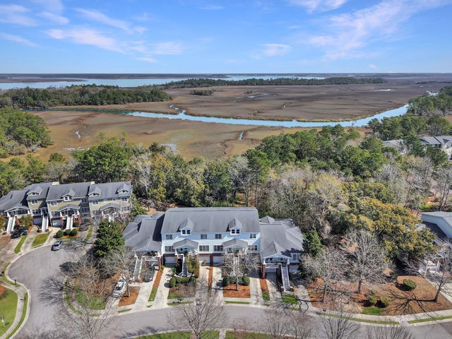 161 Etiwan Pointe Drive, Mount Pleasant, SC 29464