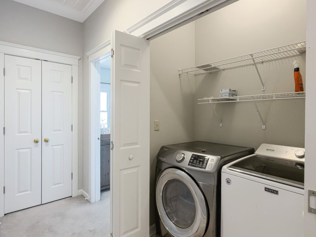 Image 26 of property listing at 161 Etiwan Pointe Drive, Mount Pleasant, SC 29464