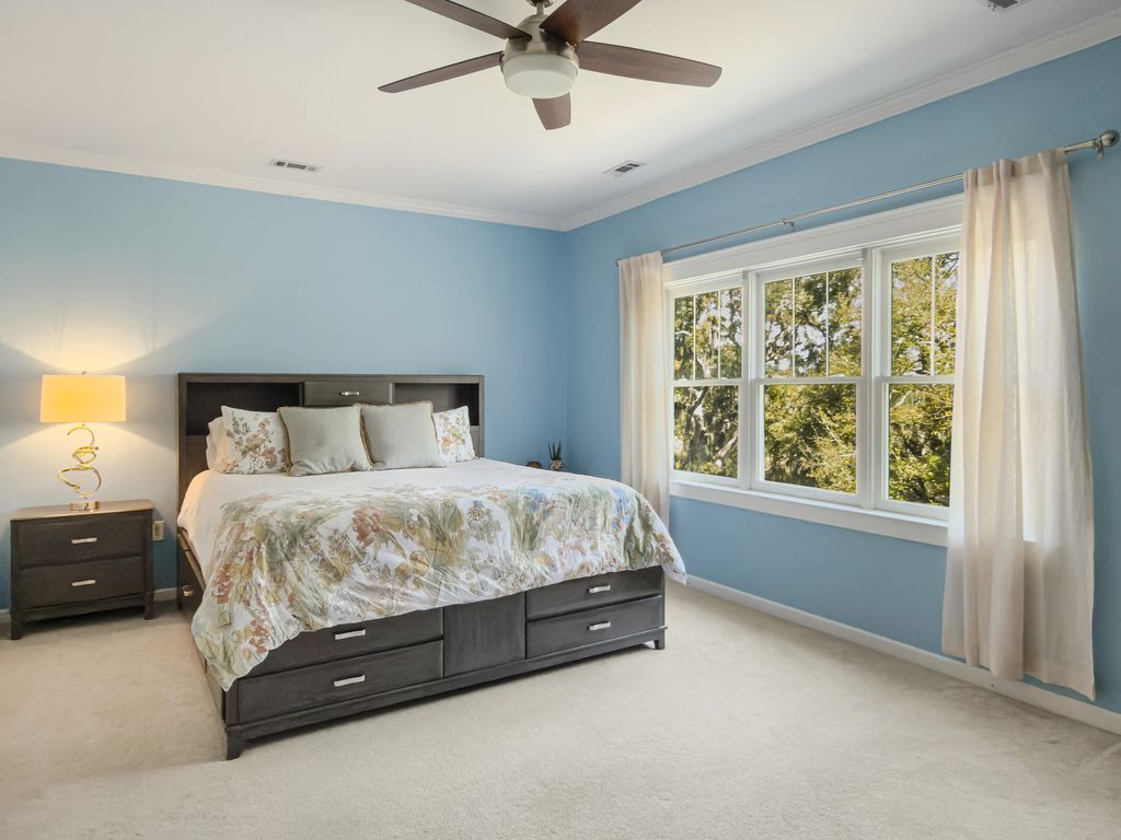 Image 30 of property listing at 161 Etiwan Pointe Drive, Mount Pleasant, SC 29464