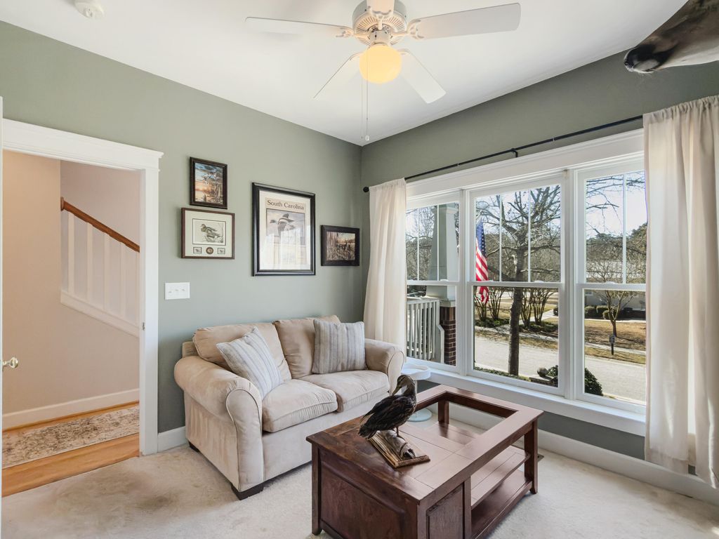 Image 9 of property listing at 161 Etiwan Pointe Drive, Mount Pleasant, SC 29464