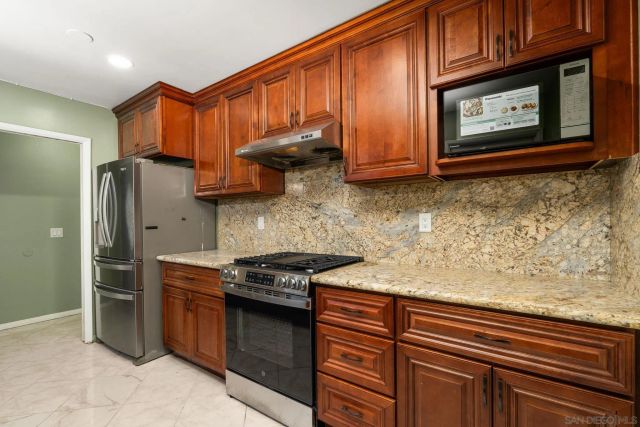 3867 35th St, San Diego, CA 92104