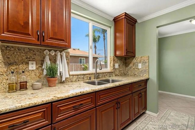 3867 35th St, San Diego, CA 92104