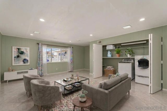 3867 35th St, San Diego, CA 92104