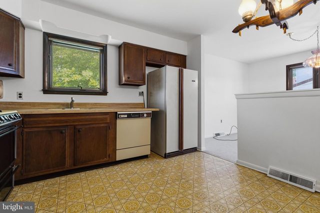 509 PENROSE LN, Warminster, PA 18974