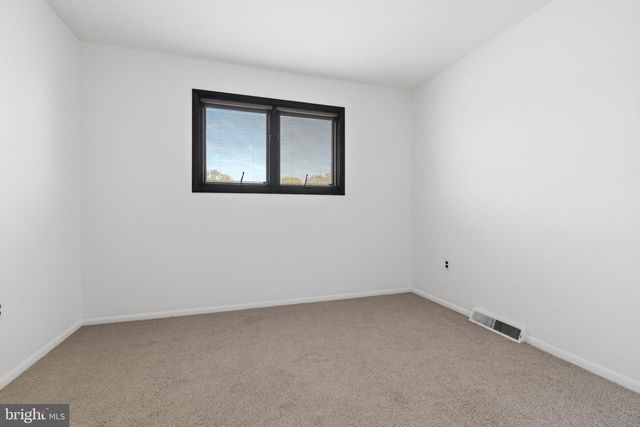 509 PENROSE LN, Warminster, PA 18974
