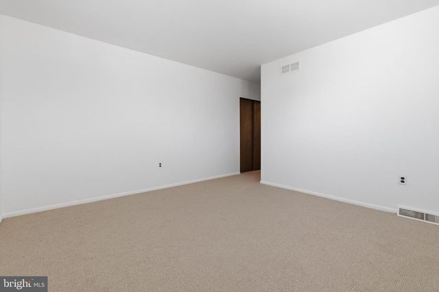 509 PENROSE LN, Warminster, PA 18974