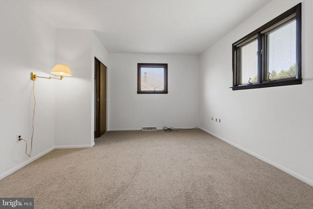 509 PENROSE LN, Warminster, PA 18974