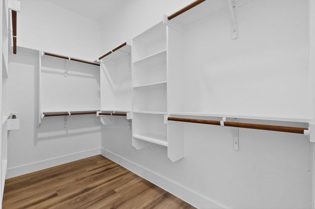 137 N Pohakea DR, Bastrop, TX 78602