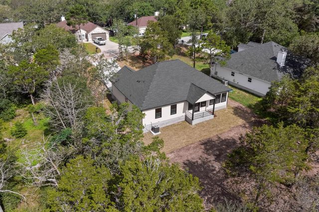 137 N Pohakea DR, Bastrop, TX 78602