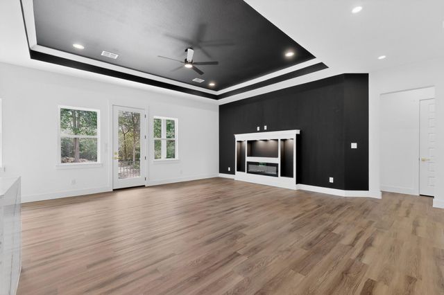 137 N Pohakea DR, Bastrop, TX 78602