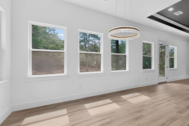 137 N Pohakea DR, Bastrop, TX 78602