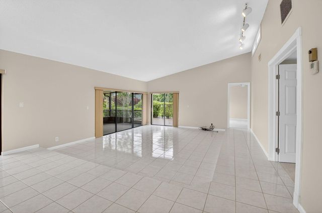 5580 Piping Rock Drive, Boynton Beach, FL 33437