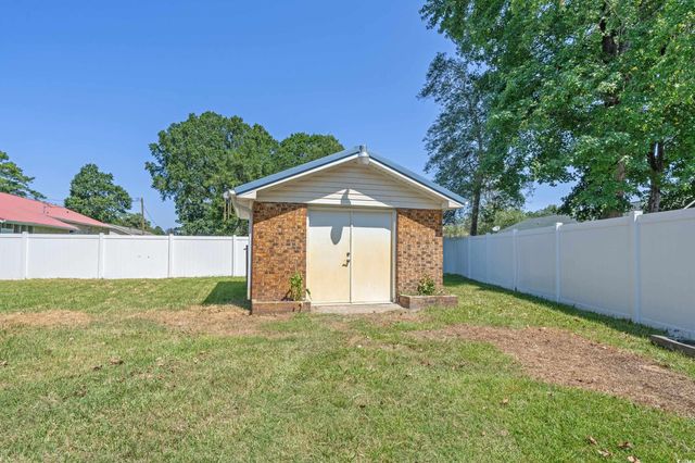600 Luttie Rd., Myrtle Beach, SC 29588
