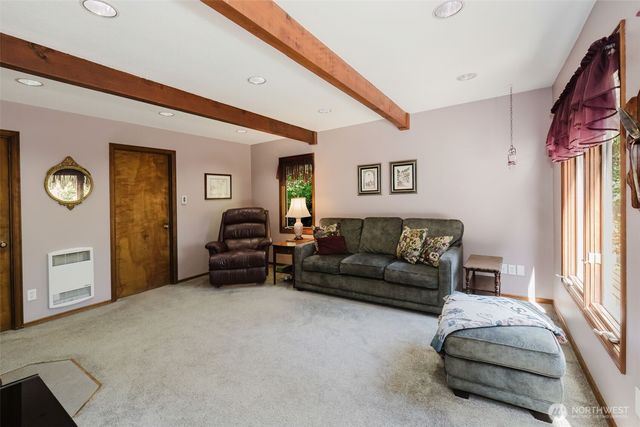 7680 SE Southworth Drive, Port Orchard, WA 98366