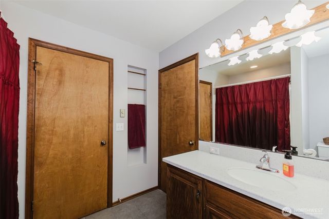 7680 SE Southworth Drive, Port Orchard, WA 98366