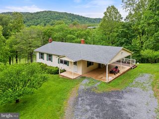 247 ROCKY HILL LN, Reva, VA 22735