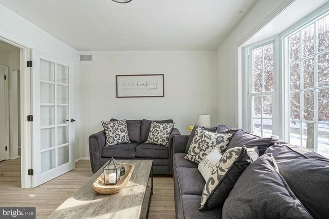 1778 CONGRESS, Turnersville, NJ 08012