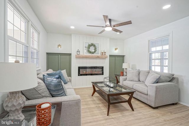 1778 CONGRESS, Turnersville, NJ 08012