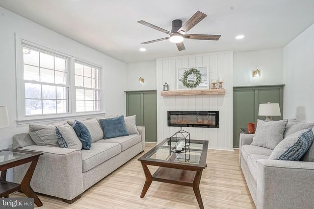 1778 CONGRESS, Turnersville, NJ 08012