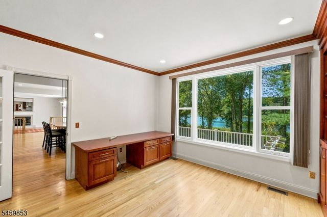 20 Crestview Ln, Sparta Twp., NJ 07871