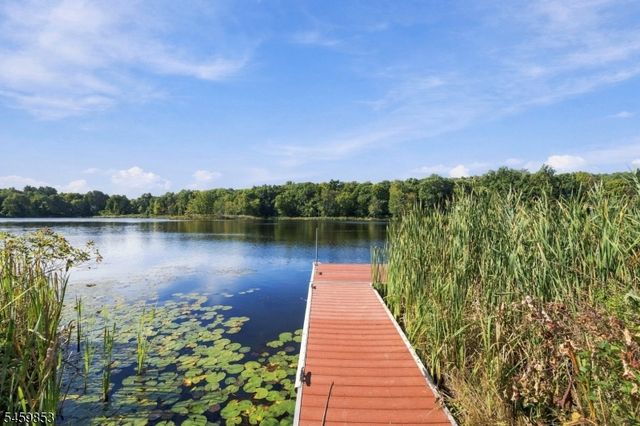 20 Crestview Ln, Sparta Twp., NJ 07871