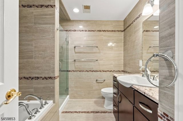 20 Crestview Ln, Sparta Twp., NJ 07871