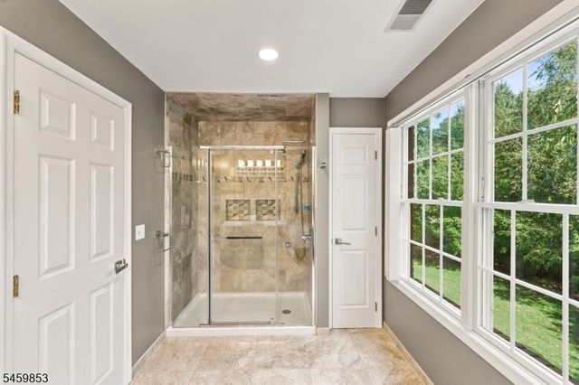 20 Crestview Ln, Sparta Twp., NJ 07871
