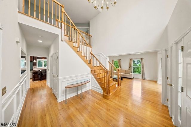 20 Crestview Ln, Sparta Twp., NJ 07871