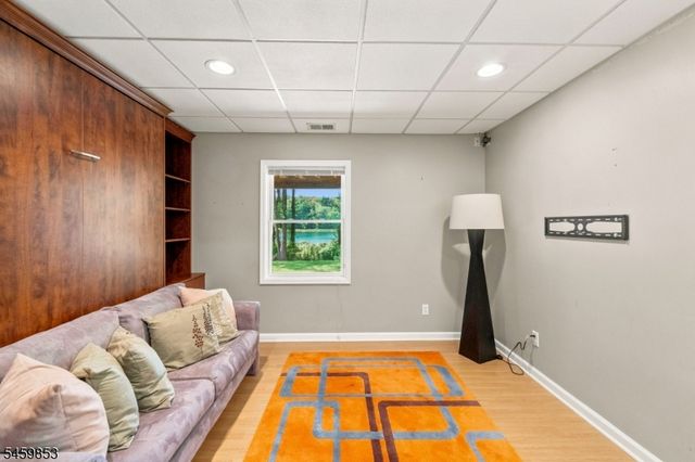 20 Crestview Ln, Sparta Twp., NJ 07871