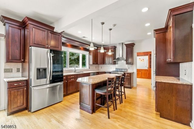 20 Crestview Ln, Sparta Twp., NJ 07871