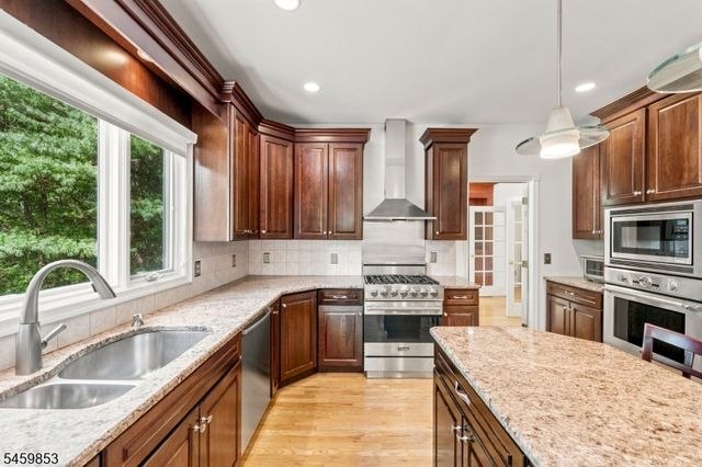 20 Crestview Ln, Sparta Twp., NJ 07871