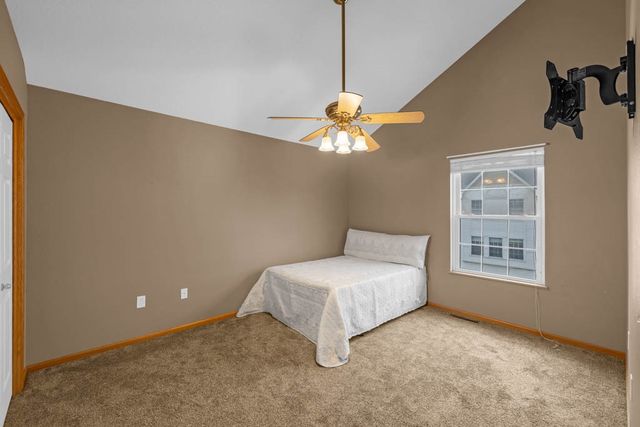 1046 10th Avenue NW, Altoona, IA 50009