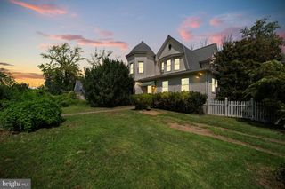 333 OAK AVE, Sharon Hill, PA 19079