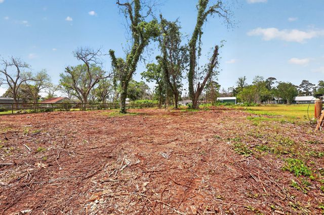 134 Scout Road, Freeport, TX 77541