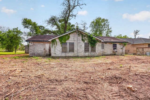134 Scout Road, Freeport, TX 77541