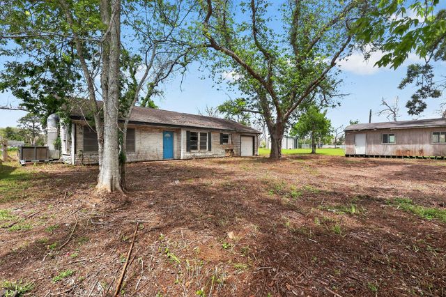 134 Scout Road, Freeport, TX 77541