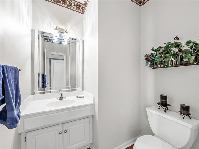 504 NE 94th Court, Kansas City, MO 64155