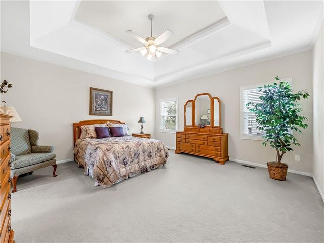 504 NE 94th Court, Kansas City, MO 64155