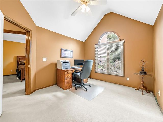 504 NE 94th Court, Kansas City, MO 64155