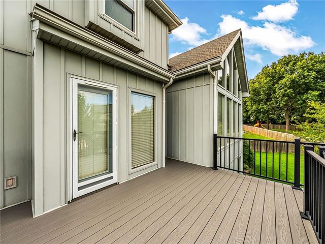 504 NE 94th Court, Kansas City, MO 64155
