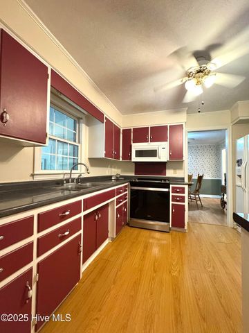 136 Brown Maultsby Road, Whiteville, NC 28472