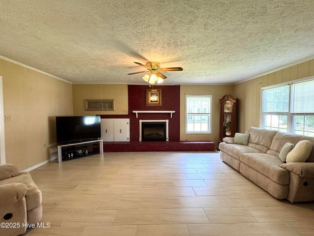 136 Brown Maultsby Road, Whiteville, NC 28472