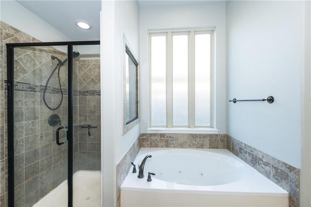 108 Yukon CV, Hutto, TX 78634