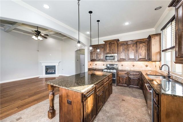 108 Yukon CV, Hutto, TX 78634