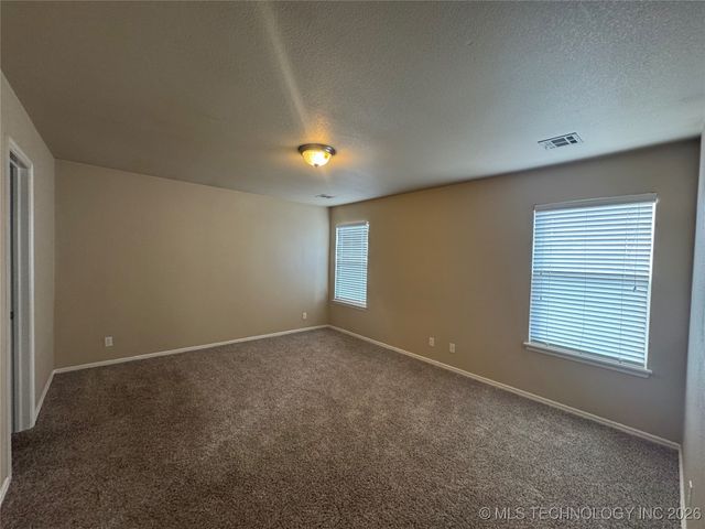 2125 E Concord Street North, Broken Arrow, OK 74012