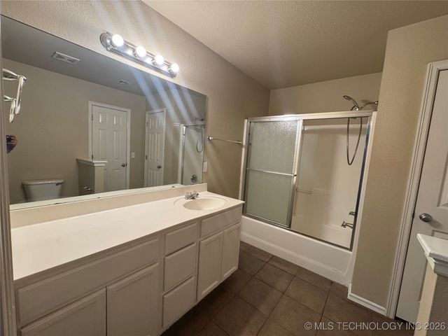 2125 E Concord Street North, Broken Arrow, OK 74012